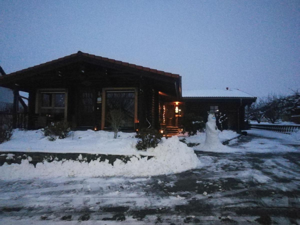 Ferienwohnung Blockhaus Juka Vinningen Exteriér fotografie